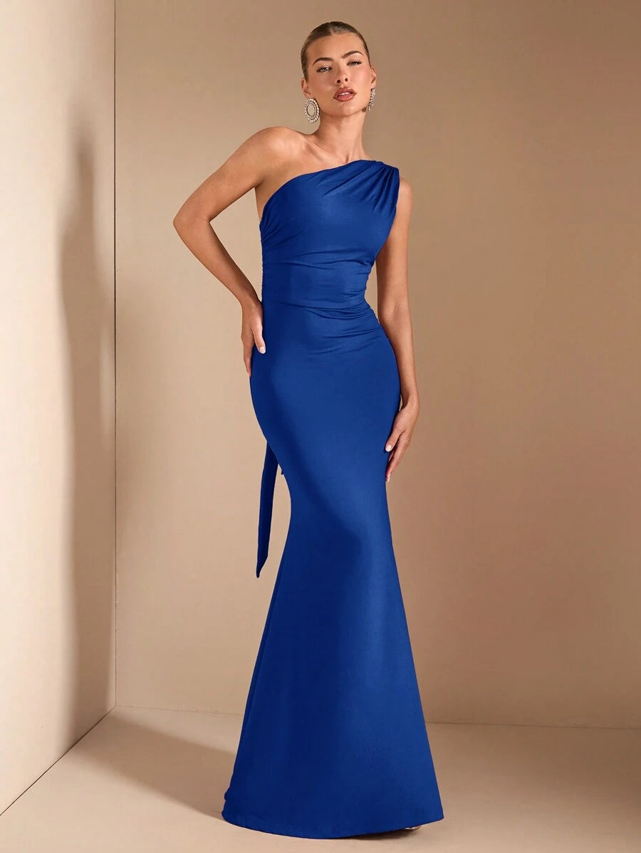 SHEIN BAE Elegant Asymmetric Neck Tied Spaghetti Strap Super Long Dress, Suitable For Casual Dates, Outing, Nightclub Party Gathering, Christmas Outfit, Burgundy