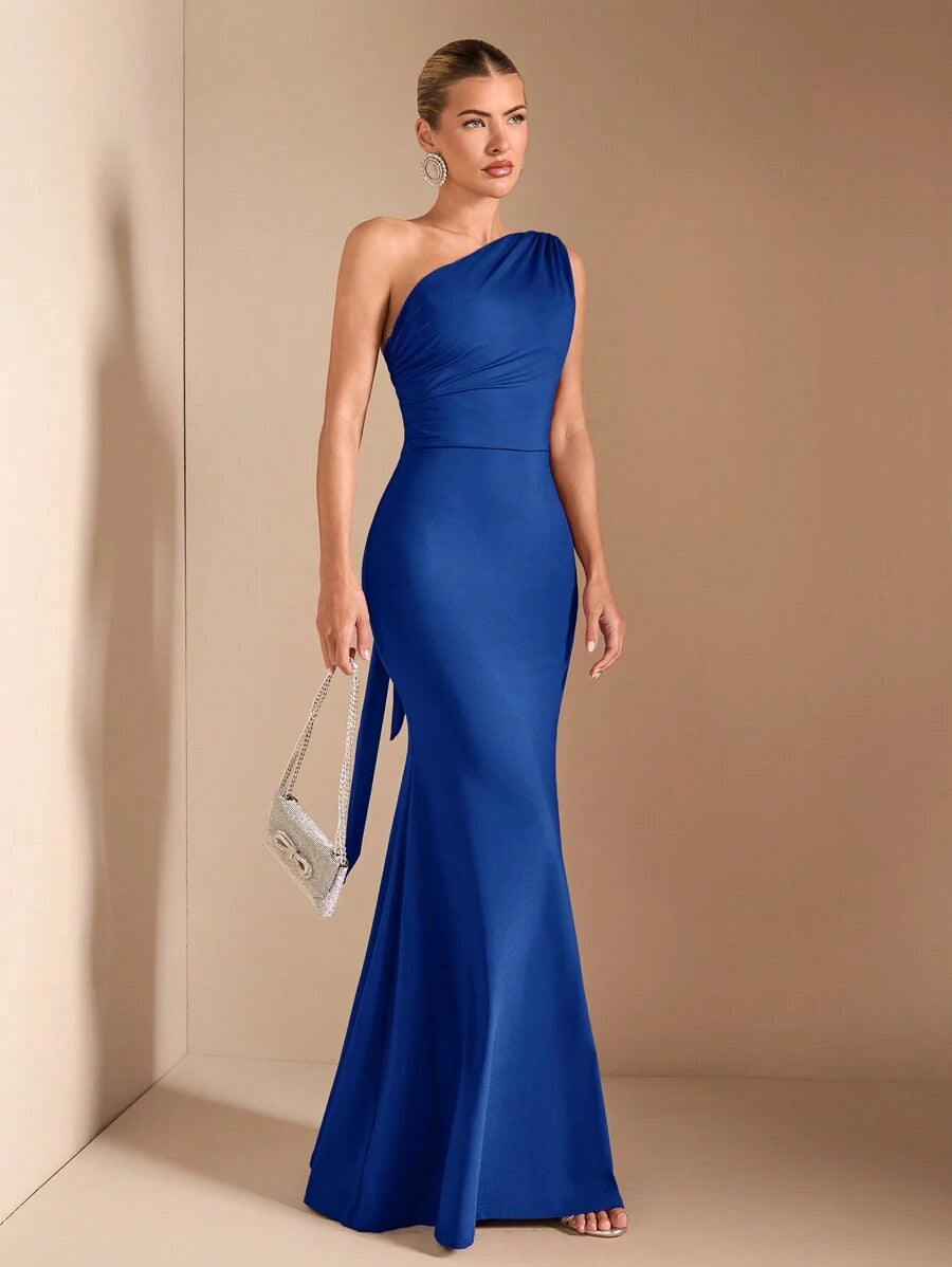 SHEIN BAE Elegant Asymmetric Neck Tied Spaghetti Strap Super Long Dress, Suitable For Casual Dates, Outing, Nightclub Party Gathering, Christmas Outfit, Burgundy